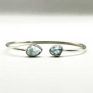 Home crystals aquamarine twister bracelet silver Pur Crystal Aquamarine, Rough, Twister Bracelet, Sterling Silver