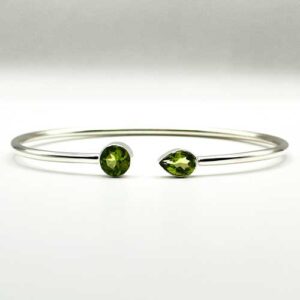 Home crystals peridot faceted twister bracelet Pur Crystal Peridot, Faceted, Twister Bracelet, Sterling Silver