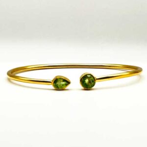 Home crystals peridot faceted twister gold bracelet Pur Crystal Peridot , Faceted, Twister Bracelet, 18k Gold Vermeil