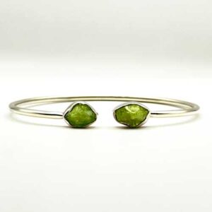 Home crystals peridot rough twister bracelet Pur Crystal Peridot, Rough, Twister Bracelet, Sterling Silver